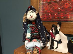 پانزده عروسک‌ سنتی اقوام ایرانی ثبت ملی شد؛ از دُهتولوک تا قورچوق