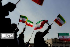 پیروزی‌های بزرگتری در گام دوم انقلاب در انتظار مردم ایران است