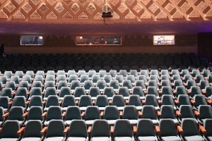 بازگشایی تئاترها در تهران از ۱۲ فروردین با تغییر دسته‌بندی شغلی