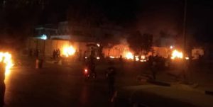 آتش زدن دیوار کنسولگری ایران در کربلا+فیلم