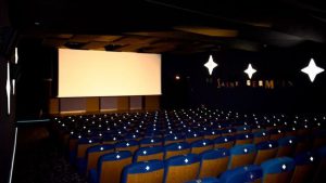 ضرورت افتتاح ۶۵ سینما در روزهای کرونایی چیست؟