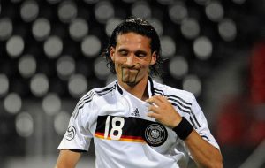 کورانی: «دایی» بهترین بازیکن تاریخ فوتبال ایران است/ تقابل ایران و آلمان در جام جهانی جذاب خواهد بود
