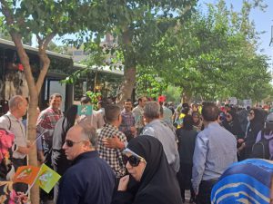 تجمع خانواده‌های منافقین برای تقدیر از آلبانی مقابل سفارت ترکیه
