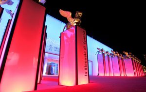 شهرام مکری در جشنواره فیلم ونیز سخنرانی می‌کند